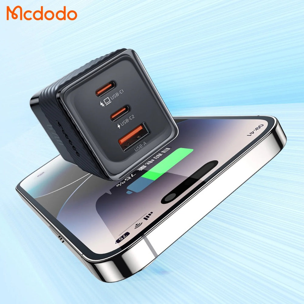 Mcdodo 67W Dichromatic GaN mini Fast Charger CH-1501 image 2