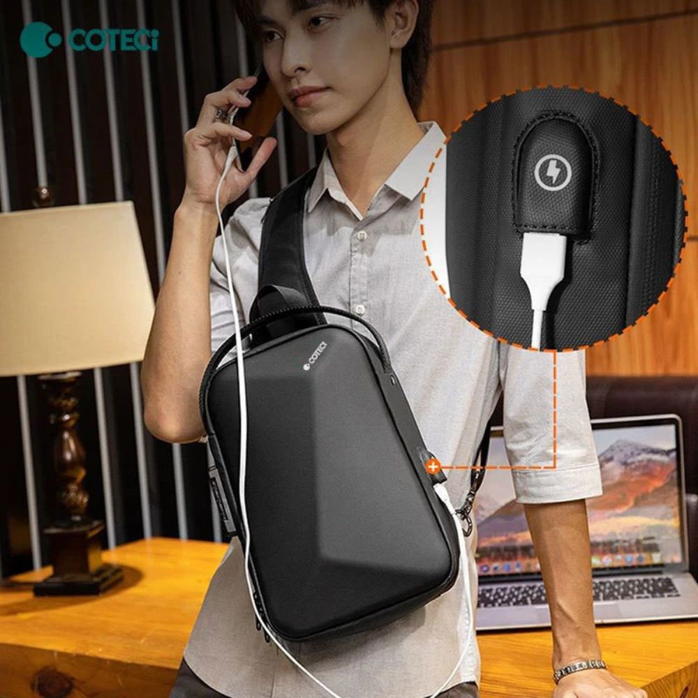 Coteci Shaped Shoulder Bag with Lock Space Series image 5