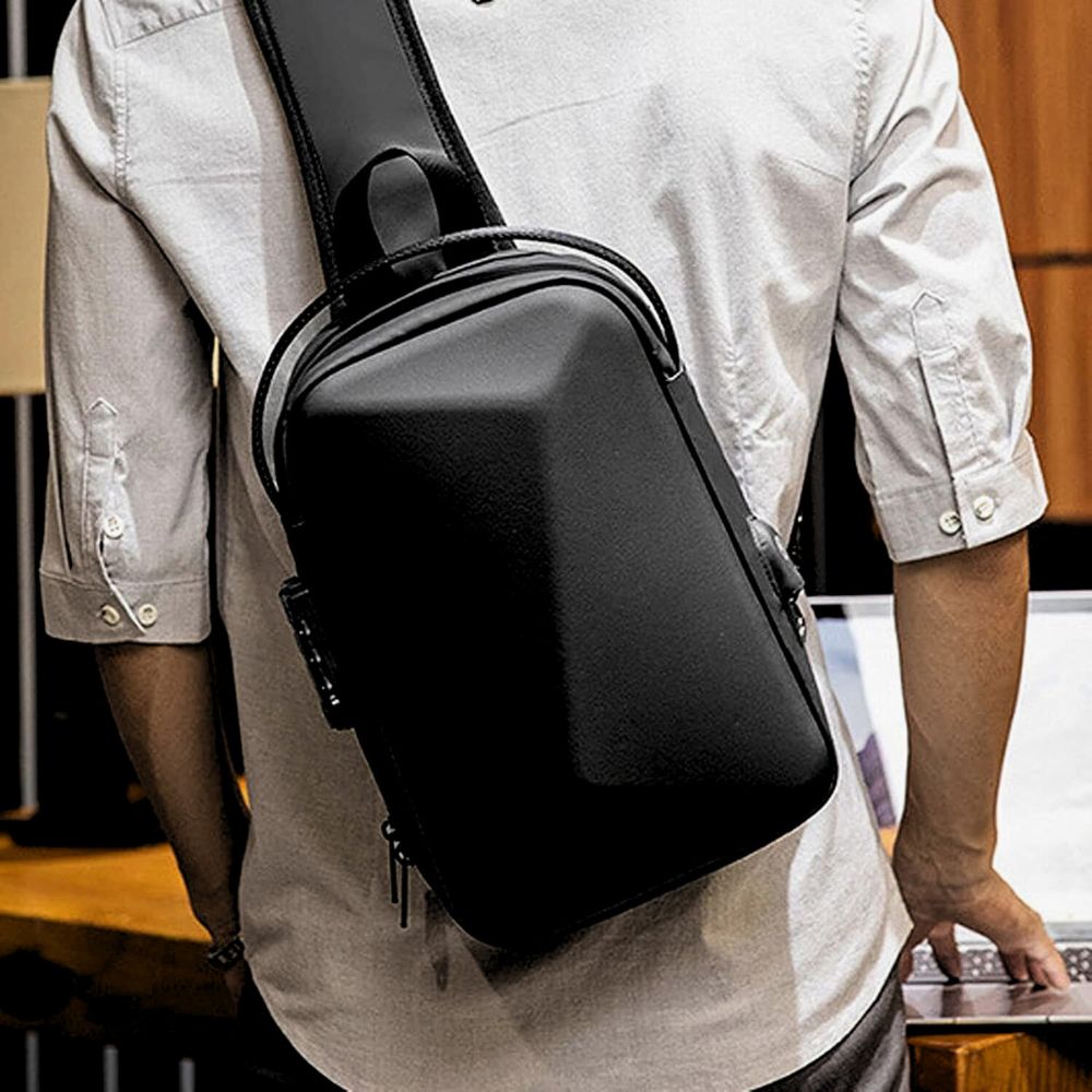 Coteci Shaped Shoulder Bag with Lock Space Series image 3