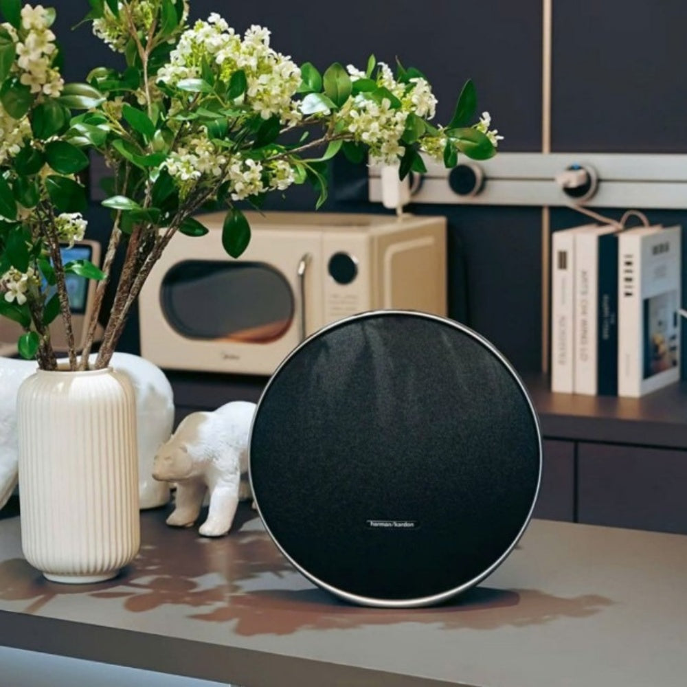 Harman Kardon Onyx Studio 9