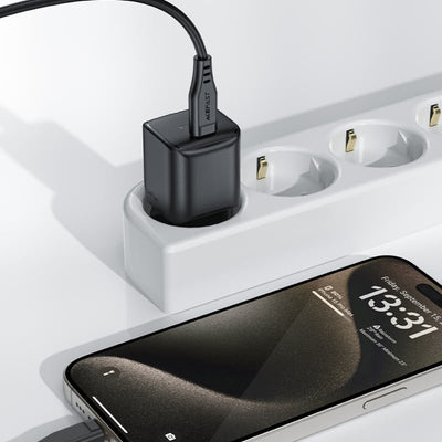 Acefast A73 GaN PD20W Charger image 1